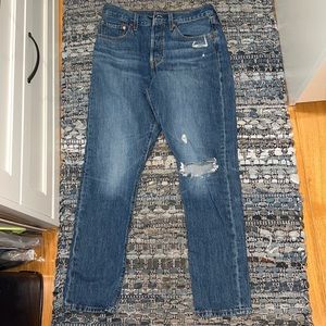 Levi’s 501S distressed skinny Jean